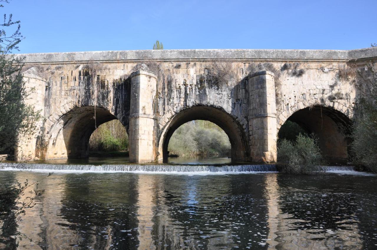 فندق Melgar de Fernamentalفي  Carrecalzada المظهر الخارجي الصورة